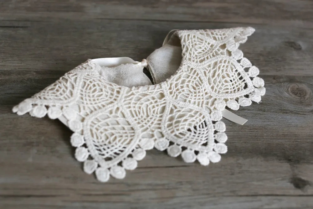 Brand New Baby Girls 100% Cotton Lace Bibs Baby Burp Cloths 0-3Year