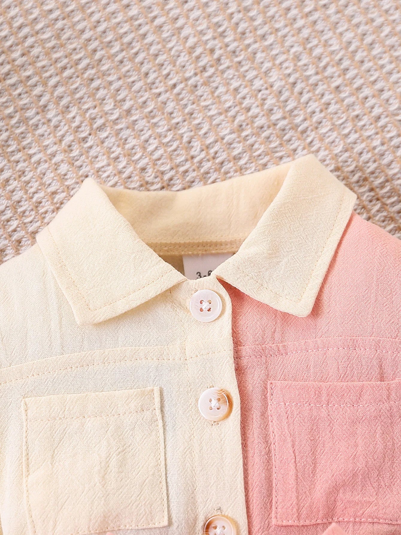 Baby Girl Color-Blocked Long-Sleeved Jumpsuit with Lapel and Button Closure, Waist Bow Tie, Patch Pocket Design, Soft Fabric, Cute One-Piece Outfit for Spring and Autumn